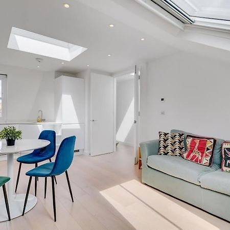 Modern 1 Bedroom Flat In Battersea London Exteriör bild